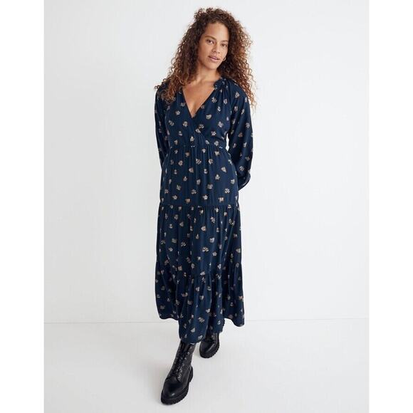 Madewell Dresses & Skirts - Madewell Challis Midi Dress Women's Small Navy Floral V-Neck Ruffle Flowy B95